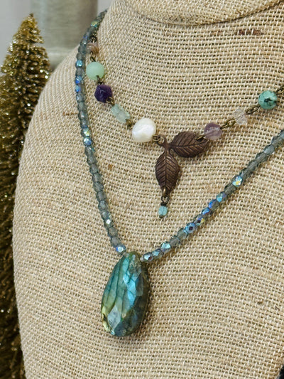 Wanderer Labradorite Stone Necklace
