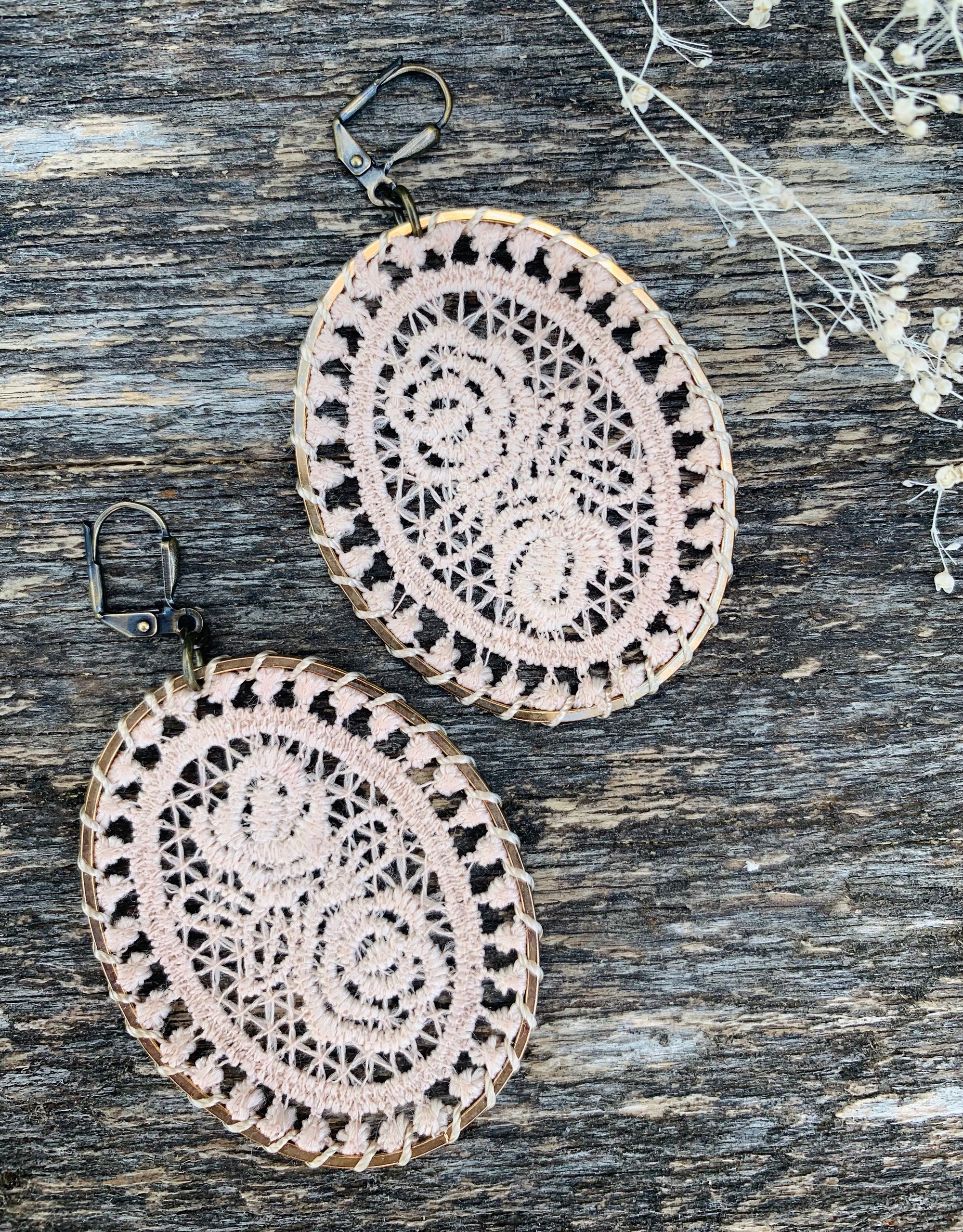 Latte Doily Earrings