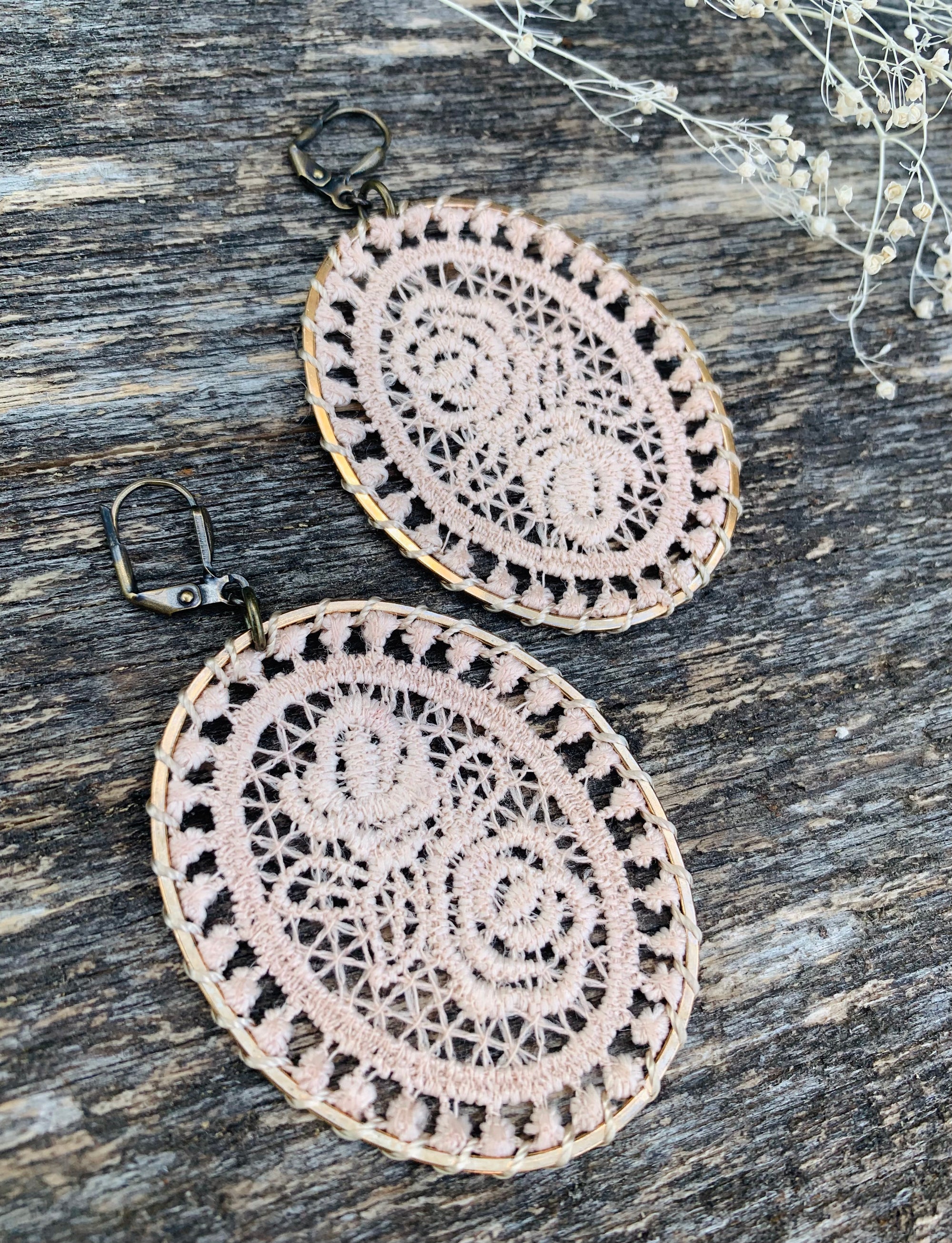 Latte Doily Earrings