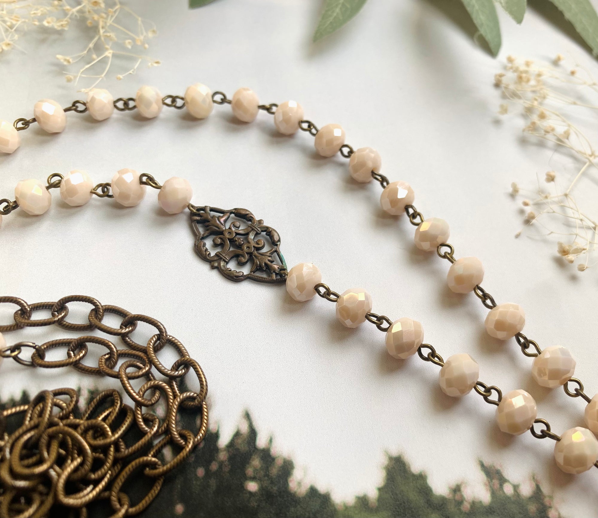 Cream Shimmer Vintage Skeleton Key Necklace